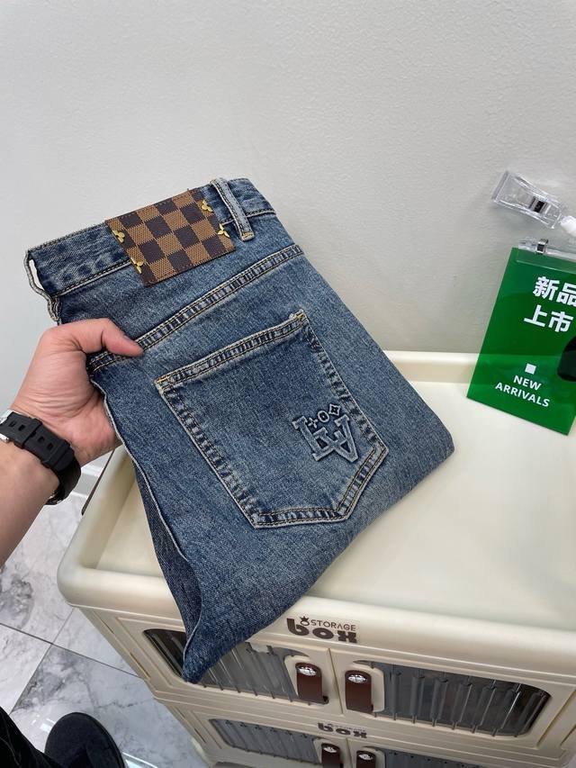 P280。 Ly驴牌Ss爆款新品 25春夏新品柔软亲肤面料 重工定位洗水 专柜限量款 奢华感订制头层皮铭牌 工艺+洗水外贸品质感细节处理满满到位 这颜色绝对爱了