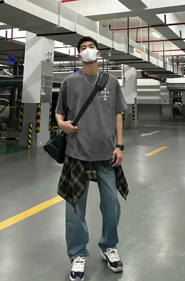 P230。 Chrome Hearts克罗心25S新款圆领T恤，水洗系列.经典之作！男女同款！经典克罗心烫画立体设计.烫钻工艺层叠设计～大男孩风格～成衣选用高克