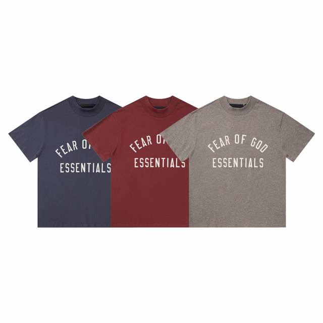24新品 Fog Fear Of God Essentials 字母纯棉宽松短袖T恤 款号：E2356# P110 颜色：黛蓝色 绯红色 深雾灰 码数：S M