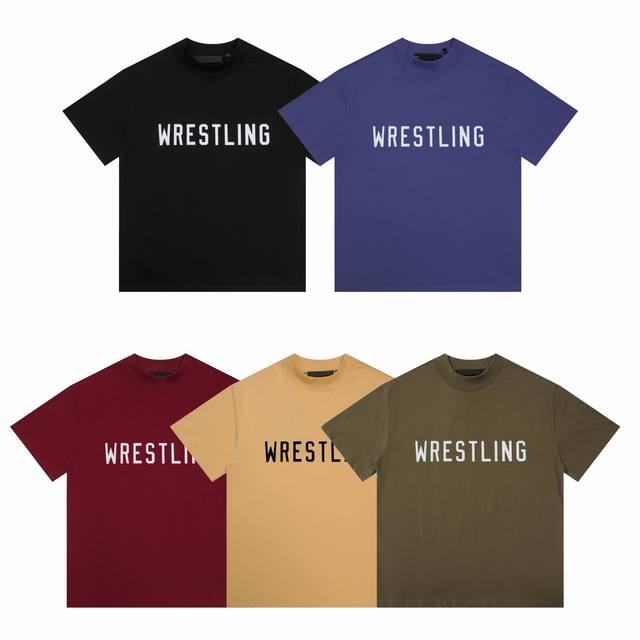 Fear Of God Essentials Wrestling印花字母短袖T恤 款号：E2349# P110 颜色：幽兰紫 橄榄绿 绯红色 琥珀色 星辰黑 码