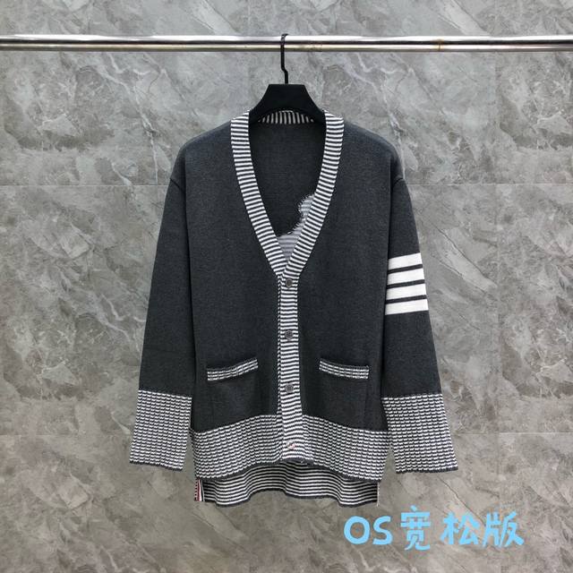 P310Os宽松版后背小狗开衫毛衣 码数：0.1.2 颜色：白色、灰色