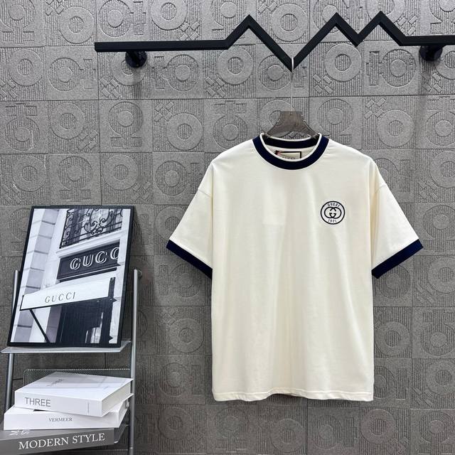 120 Gucci 古驰 编织领口 Logo刺绣 Logo精致升级，灵感源自八十年代复古 原版面料 官方同款 短袖T恤 定制260克同缸染面料 手感非常舒服 春
