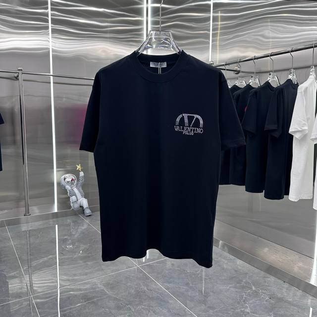 P130 Va华伦 2025春夏新新款 渐变烫钻 260克定制面料 男女同款宽松版 S M L Xl Xxl 五个码 黑色 白色 灰色 军绿色