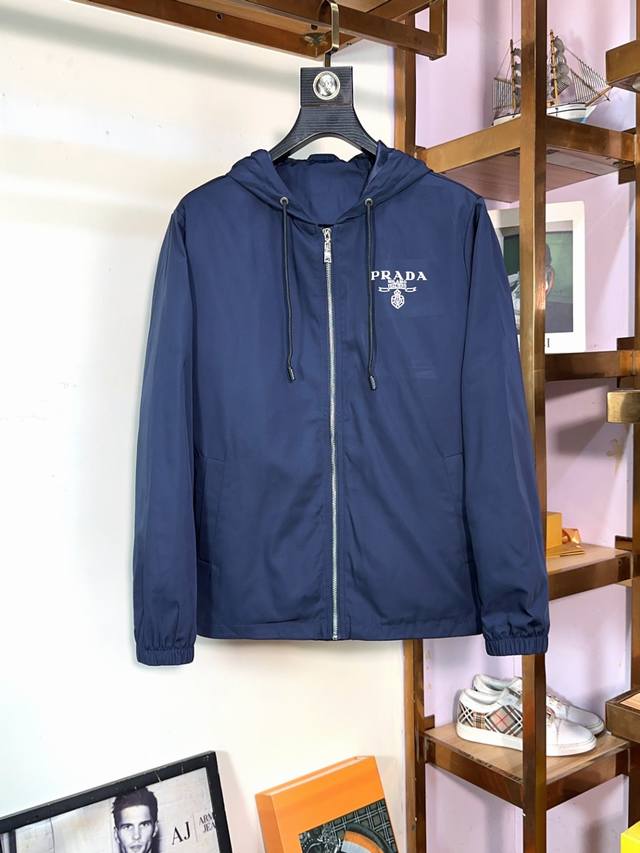 #Sdi P350 Prada 普拉达 秋款简约 -- 夹克 外套贵族高级别要求订单 高标准定制　上身非常有型 经典百搭 客供辅料 进口顶级面料冬季任何时装都可