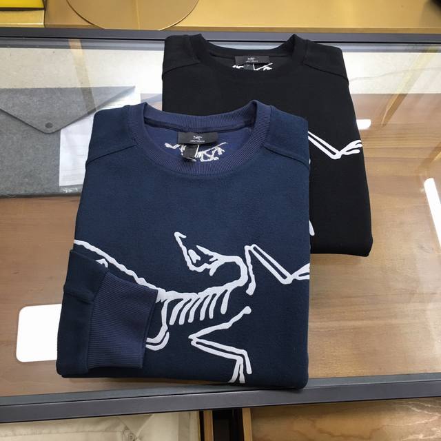 新品 P220 始祖 2550 Aw 最新户外鸟绒绒系列卫衣 独家定制原原级自发热一体绒面料，秋冬季温暖舒适，款式与功能完美融合前幅标志性**鸟精致发泡绒印花与