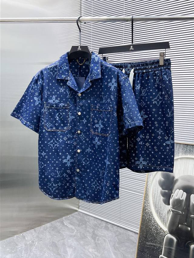 #Cheny P360 路易威登 Lv 2025Ss春夏新款 休闲 短袖 短裤裤 套装，高端版本！专柜定制面料 透气舒适度高，细节无可挑剔，品牌元素设计理念，体
