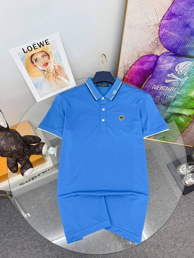 P170 D&G 高端定制、2025Ss早春新款时尚翻领短袖Polot恤、原版复刻、客供原版进口丝光棉面料、原版复刻经典品牌Logo、剪裁完美、做工精致、必入单
