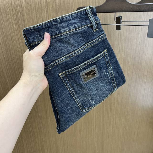 新款 P270 Dg 高端定制、25Ss春夏最新款原牛仔裤 柜台同步发售 原版定制复刻 客供五金辅料 原单品质 进口牛仔面料重工洗水 做工走线精细 上身绝佳！优