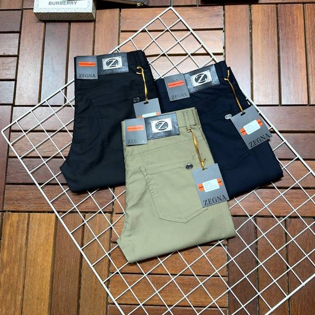 P260 Zegna 杰尼亚 新款新品 专柜有售 实体店极品牛仔裤专柜原版1:1好货，适合各个年龄段。市场最高版本的欧洲进口面料。舒适柔软亲肤，上身效果超级棒时