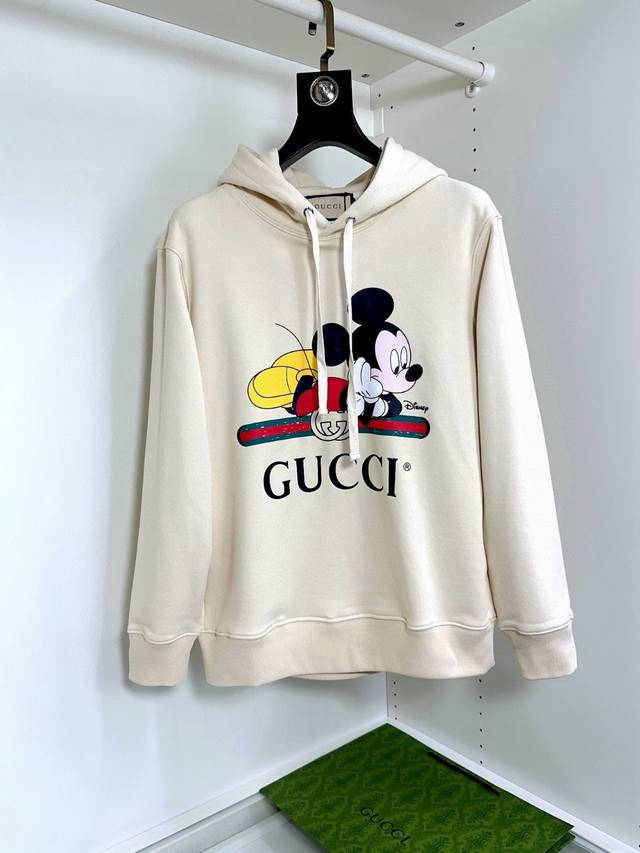 P290 Gucci 古奇 顶级长袖带帽卫衣 高级定制百搭款，意大利进口面料任何人都可以轻松驾驭 面料全订制工艺 胸前奢华经典品牌最新Logo设计，非常显档次懂