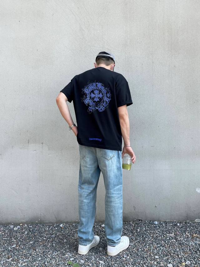 230 Chromehearts*克罗心25S新款T恤.男女同款！经典马蹄章造型颜值担当.张扬个性图形字母搭配视觉效果相当奇特.所呈现出的感官效果自然炸裂...