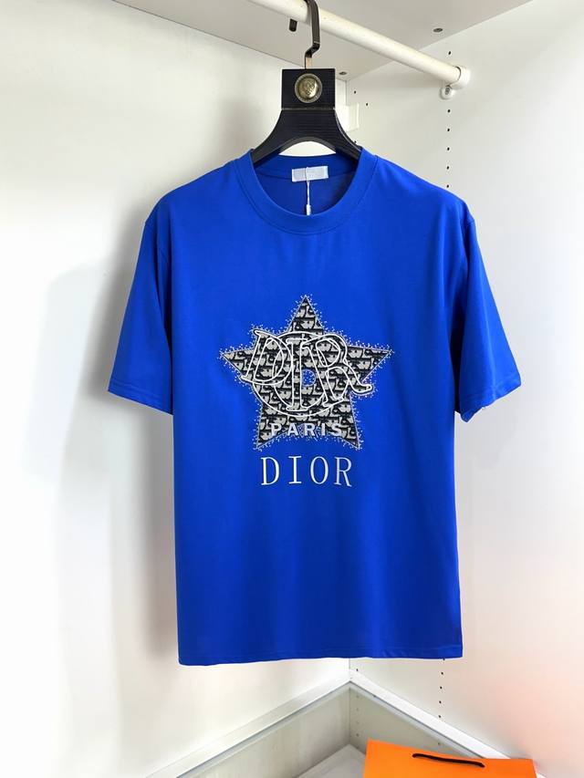 P220 Dior 迪奥 最大可穿210斤顶级圆领休闲短袖高级定制百搭款式 任何人都可以轻松驾驭 面料全订制工艺 胸前奢华经典品牌最新Logo设计，非常显档次懂