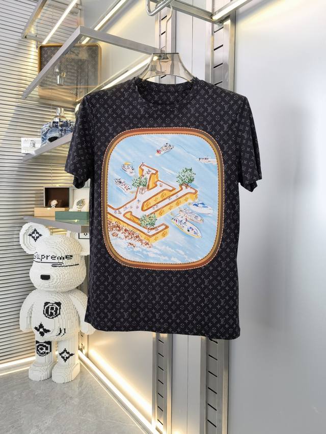 P230 Louis Vuitto*路易*登 独家专供{大货商标齐全｝新款原单男士休闲短袖 高端定制 高版本 时尚百搭爆款进口丝光棉面料 胸前5D数码印花Log