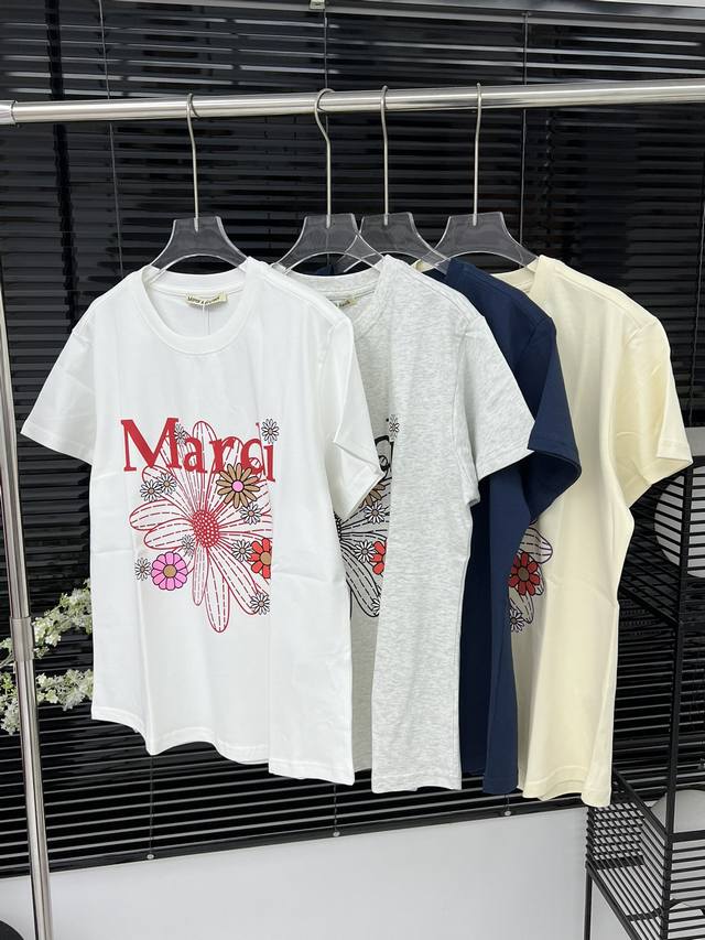 P18025春夏新款Mardi*Mercredi*小雏菊多花字母短袖T恤 采用纯棉面料 舒适亲肤 小雏菊印花设计 质感很好 细节满满 完美细节处理 车工走线平整