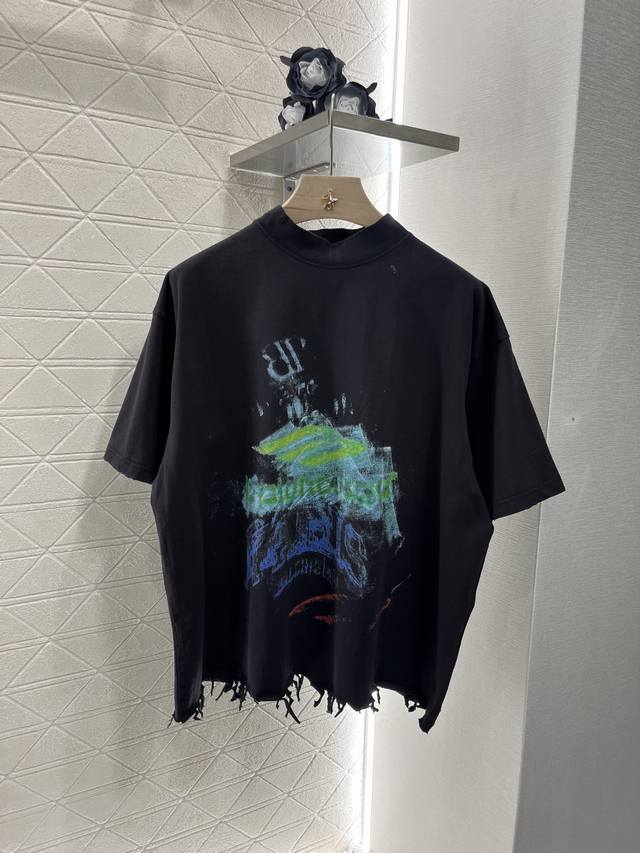 P190Balenciag*2025新品上架 圆领印花作旧字母 定制Yb原生全棉材质 透气舒适 质感十足 宽松短袖T恤裁剪 凸显品牌格调 采用克重纯棉制成 略带