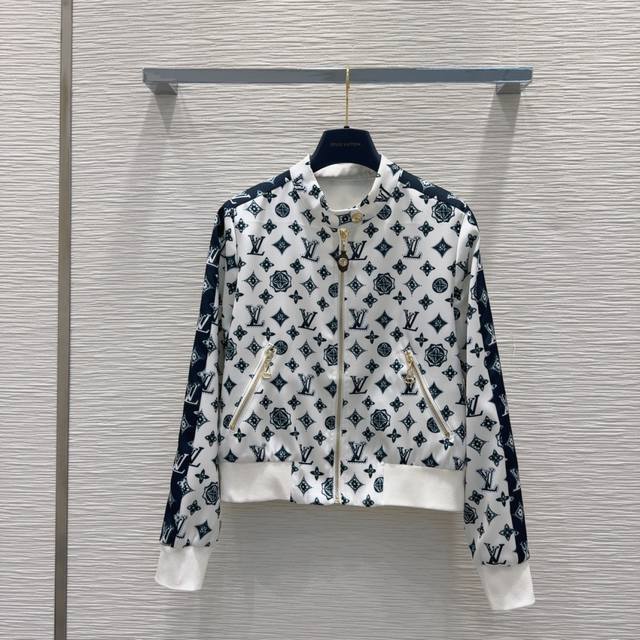 P380Louis Vuitto* 2025Ss 橱窗最新系列 好搭配可凹造型 定制进口密度Monograw 材质厚实有斜纹肌理感 每个小细节都非常注重 恰到好