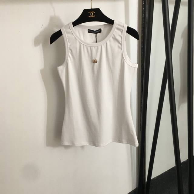 P120款号20251119 Dg*新款 简约金色Logo五金装饰百搭修身纯棉背心，白色，黑色，S-Xl， M码；胸围80，长59
