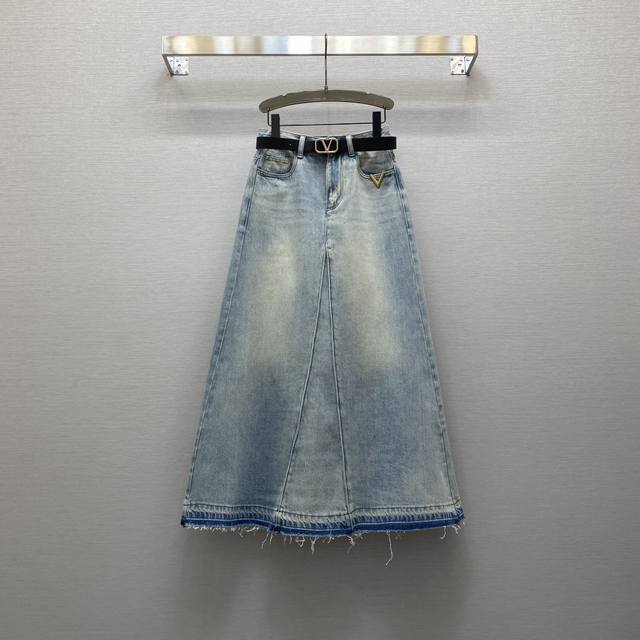 Va*25Ss 重工定位洗水气质高腰金属扣点缀设计A摆长款半裙， 配送腰带 高级面料，颜色:图片色，面料：牛仔棉面料 Smlxl P340