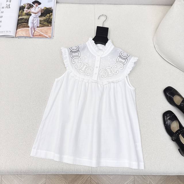 P380独家款～Ce 25Ss 春夏新品 重工刺绣花边小立领棉麻无袖衬衫 复古文艺风凯旋门镂空刺绣低调奢华 清冷减龄度假单品 经典H版型不挑人上身超显瘦 推荐