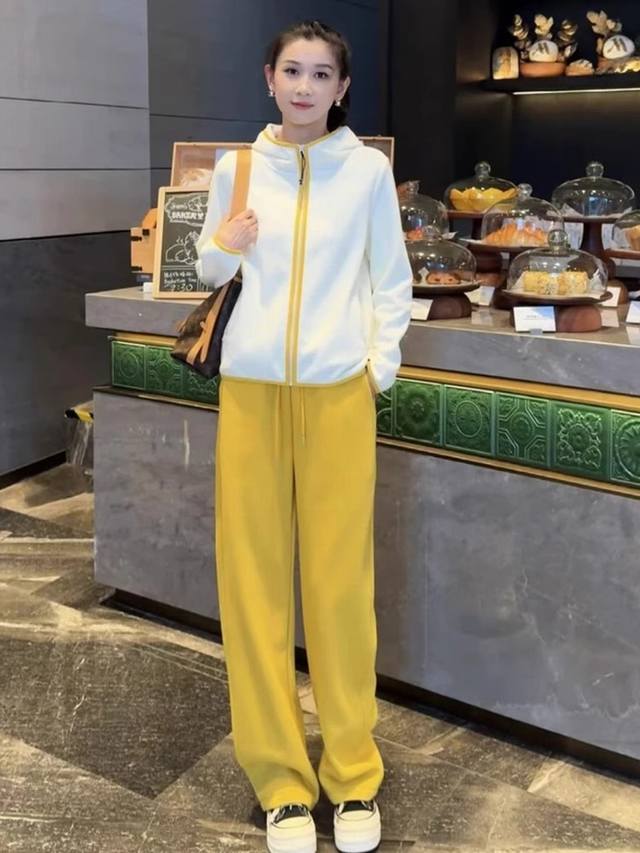 P310上新白色拉链拼色连帽卫衣外套女新款时尚百搭简约休闲风上衣 面料：高品质液氨棉空气城 图色四码Smlxl