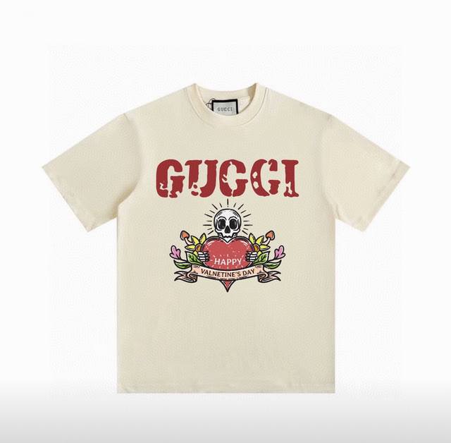70 gucci骷髅系列专柜款复古情侣 印花短袖T落肩袖 重磅280G精梳棉材质 透气舒适 版型宽松 进口外贸级专柜印花，随意搓洗不褪色不变形。 情侣款 男女同