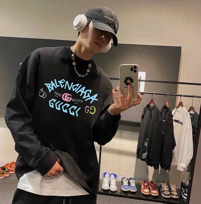 110 balenciaga X Gucci 巴黎世家联名古驰Paris春季圆领卫衣 原版面料高版本高品质 网红明星同款 优选新疆华棉面料 Pu直喷印花Logo