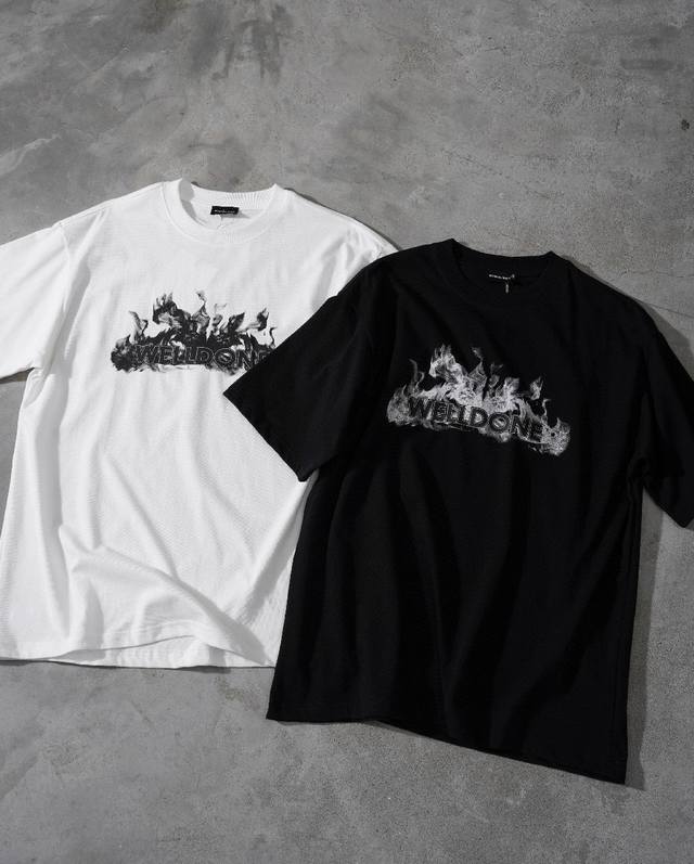 90 【We11Done Trac火焰短袖】 ins高热度款式 260克纯棉双纱汗布 定染同缸1*1螺纹 植绒印花工艺 舒适宽松 上身有型情侣同款 color: