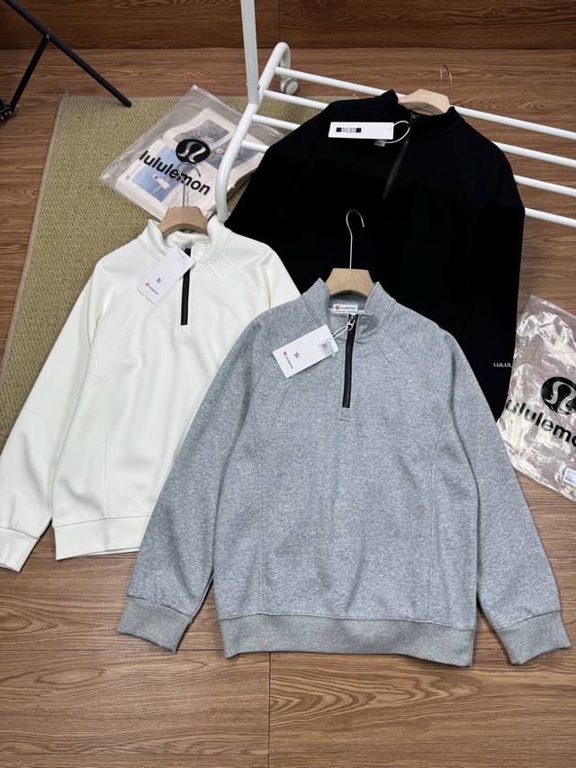170 lululemon/露露25春季新品！男士半拉链卫衣外套！掌柜力荐！春季刚需！非常好穿的一款半拉链式卫衣外套！插肩袖设计！版型简约百搭不挑人！舒适优质面