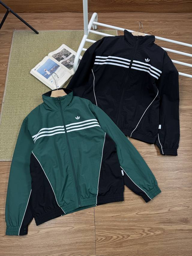 170 三叶草同款重工刺绣春季薄款夹克外套，3D立体剪裁，上身挺阔有型，版型宽松，遮肉显瘦，完美修饰身形，硬核机能风！一众明星网红同款，兼顾颜值和功能！ 尺码