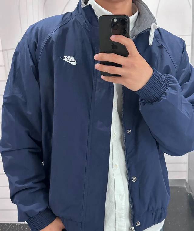 上新供220 nike 耐克哈灵顿加绒新款复古立领夹克外套 男女同款 摇粒绒里料夹克冬季新款加绒外套宽松 顶级品质 原版复刻 此款采用日本进口细条纹涤纱面料 手