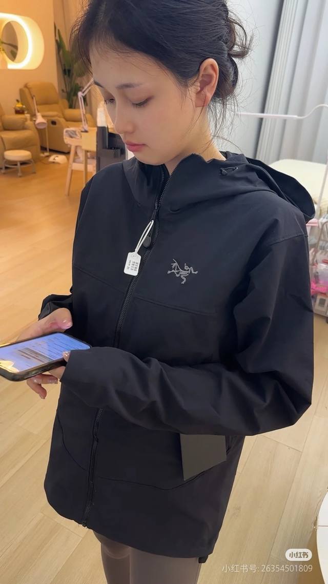 260 【始祖鸟/Arc‘Teryx Gamma Mx 透气软壳冲锋衣连帽外套 男女同款 软壳冲锋衣】 出口订单，妥妥的元货！情侣款秋冬爆款来袭户外专业无缝压胶