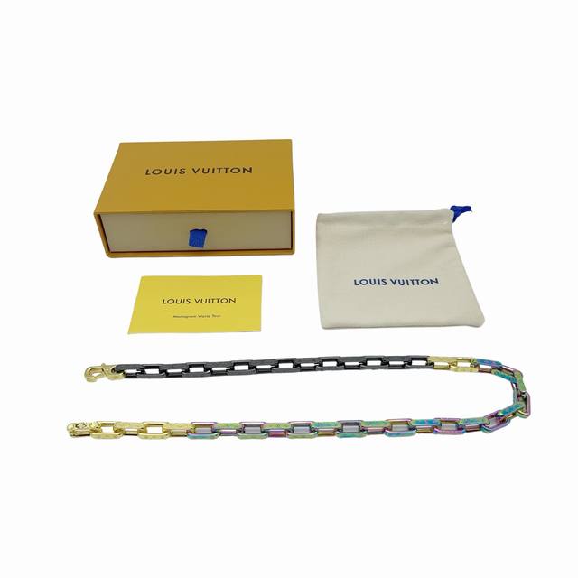 120 lv 路易威登2025Ss限量款，Monogram Colors 链条项链！简约的设计风格，衬托奢华大气的魅力！这款项链，采用钛钢的材质打造，手感细腻光
