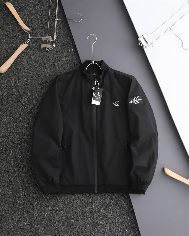 220（复刻版本） calvin Klein Jeans/Ck经典款基础小刺绣立领夹克外套 官网同步 男女同款 全新面料定制款百搭宽松 情侣款 官网同步 网红直