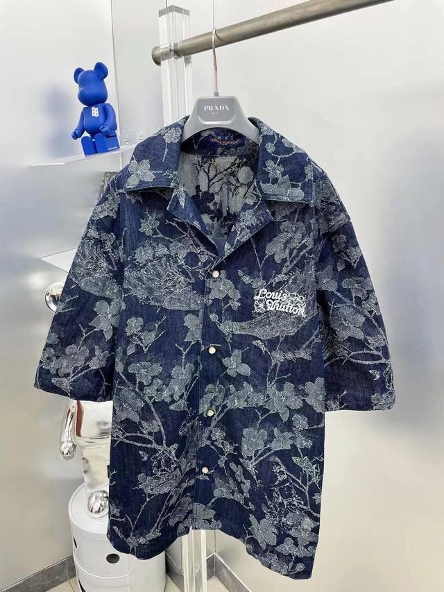 190（顶级复刻） louis Vuitton/路易威登夏季新款满印字母刺绣提花套装 牛仔短袖衬衫外套 官网同步 男女同款 龚俊同款系列 原版一致 细节拉满 随