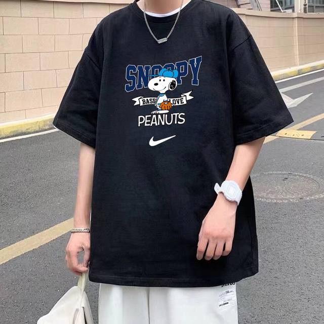 80包邮 【260G重磅纯棉】Nike 耐克 Snoopy 史努比联名系列 复古时尚 短袖T恤 男女同款 半袖 情侣款 面料工艺： 1.260G重磅纯棉，100