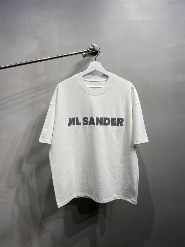 130包邮 jil Sander+＂Arc＇Teryx吉尔桑达＆始祖鸟联名男女T恤：吉尔·桑达(Jil Sander)由于节俭的美学和简洁的线条而闻名、极简主义