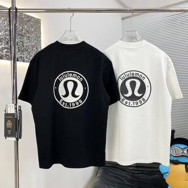 80 25Ss早春Lululemon露露情侣款乐蒙经典系列 - 印花短袖T恤明星穿搭款 280克全棉透气面料-前后经典印花工艺，后背经典Logo设计，时尚百搭，