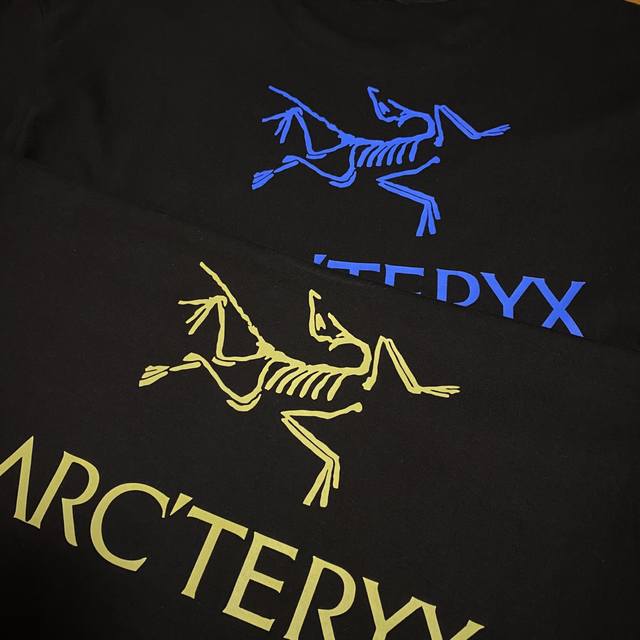 70 始祖鸟/Arcteryx 京东限定男女宽松纯棉圆领短袖 原版260G纯棉精梳面料 亲肤舒适 采用进口数码机器立体胶印 不开裂不脱胶 穿上就是舒适自在 减龄