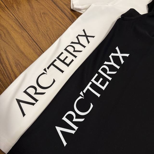 80 始祖鸟/Arcteryx Norvan Downword 圆领速干冰丝男女款短袖 客供速干冰丝质感面料，爽滑细腻，舒适透气！ 定织螺纹领口、领里压条，做工
