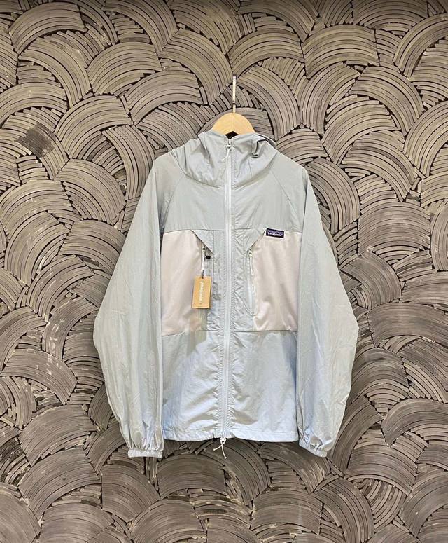 110 patagonia巴塔哥尼亚 冰岛蓝高品质防晒衣绣标双拉链凉感薄款大口袋网眼皱感夏季透气面料冲锋衣连帽运动拉链机能落肩外套情侣款 color: 蓝色 S
