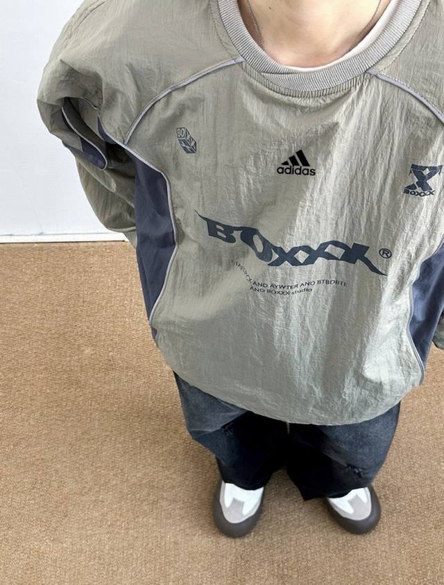 160 阿迪达斯Adidas美式机能风拼色防水套头卫衣男女情侣款户外宽松休闲百搭山系上衣】 注意：此款采用高密度防尘防水防菌面料不可浸泡不可用力揉搓避免印花脱落