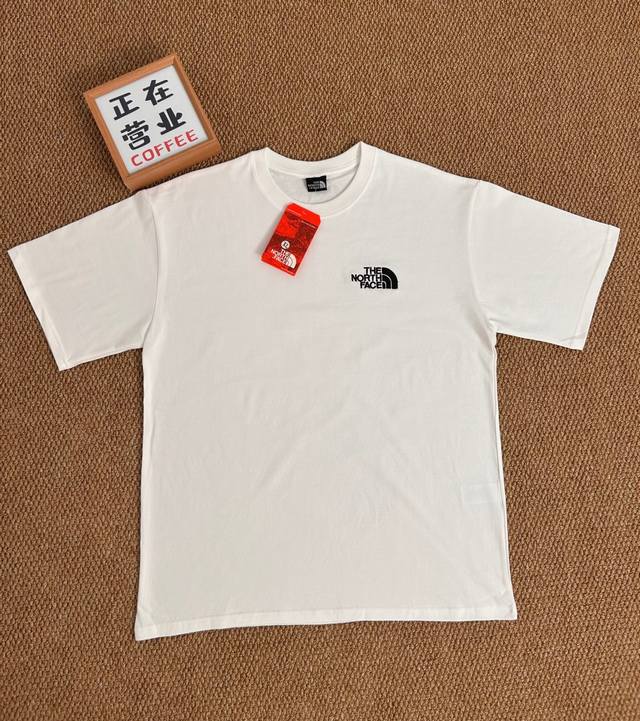 60 顶端刺绣品质北面The North Face 基础款白色短袖宽松男女同款情侣款 采用抗菌260克新疆长绒棉重磅面料 透气舒适 怎么洗都不起球透气轻柔的短袖