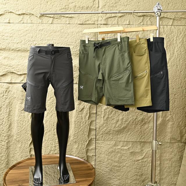 170 arc’Teryx 始祖鸟高品质户外科技面料运动休闲五分裤速干工装五分短裤休闲通勤 机能短裤 ！ 采用亲肤+防泼水面料，柔软透气，手感舒适，细腻亲肤，让