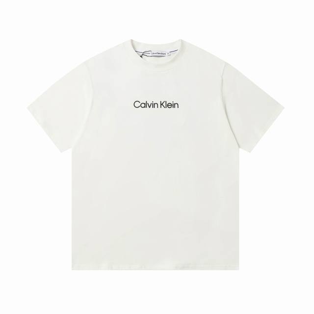 100 calvin Kleinck 纯色字母印花圆领短袖T恤男女同款情侣短袖T恤-顶级版本 260克双纱面料质感非常细腻 手感柔软平滑 弹性最好 穿着舒适 体