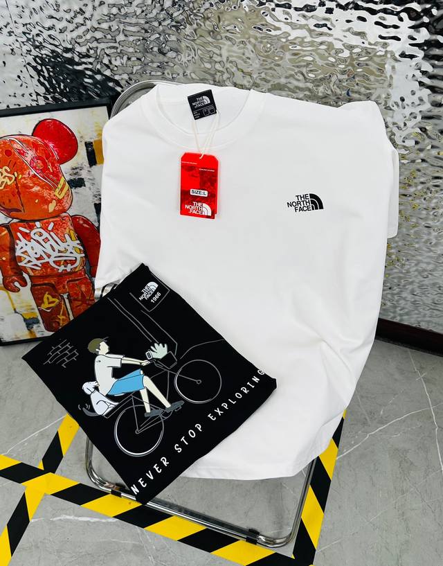 110 （高版本带芯片） the North Face/北面25夏季新款印花休闲宽松情侣款 短袖T恤D925 细节:版本一比一复刻，吊牌 领标 水洗。带Nfc芯