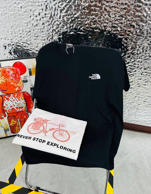 110 （高版本带芯片） the North Face/北面25夏季新款印花休闲宽松情侣款 短袖T恤D924 细节:版本一比一复刻，吊牌 领标 水洗。带Nfc芯