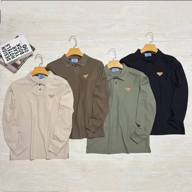 150包邮 颜色：黑色 绿色棕色卡其色 尺码：M L Xl 2Xl 3Xl 4Xl 【 舒适透气！休闲百搭！】Prada（普拉达）春季新款长袖Polo衫！进口植