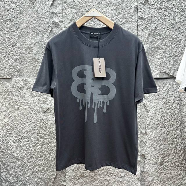 90 Balenciaga巴黎世家精品情侣款短袖，溶解款，高端品质，加厚加款螺纹久洗不垮，内外同平整度高端230克纯棉面料。发泡立体印花。黑色，铁灰，白色 m