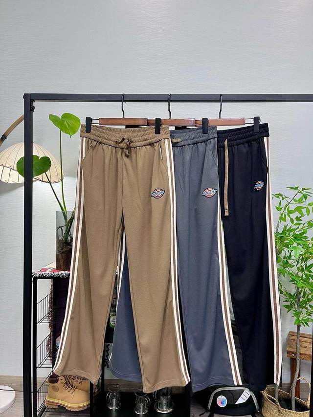 110 【Dickies织带直筒裤】 迪克斯Dickies刺绣织带长裤卫裤直筒裤，版型宽松Wang炸绝绝子，秋季极品 显瘦遮肉 Jue对的好穿第一名 面料亲肤透