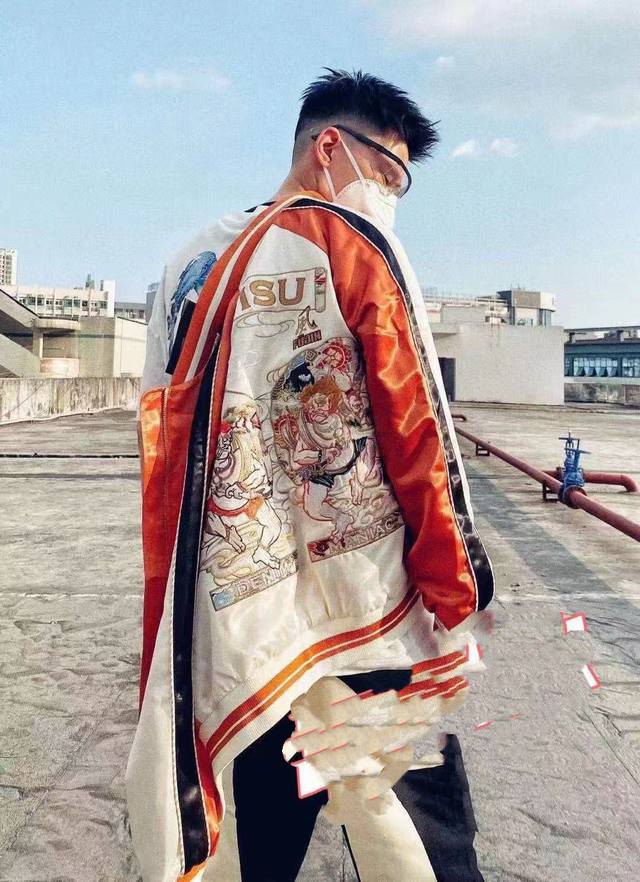 上新，190 evisu2025福神新款家花字母风神刺绣薄款夹克外套 s码 胸围116 衣长68 袖长75 适合身材100-120斤 m码 胸围118衣长70
